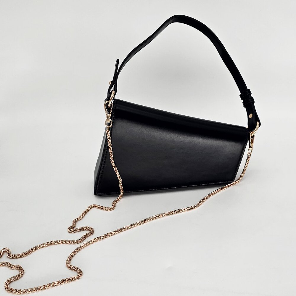 Black Сlutch Shoulder Bag Gold Chain Y2K Minimalist Purse